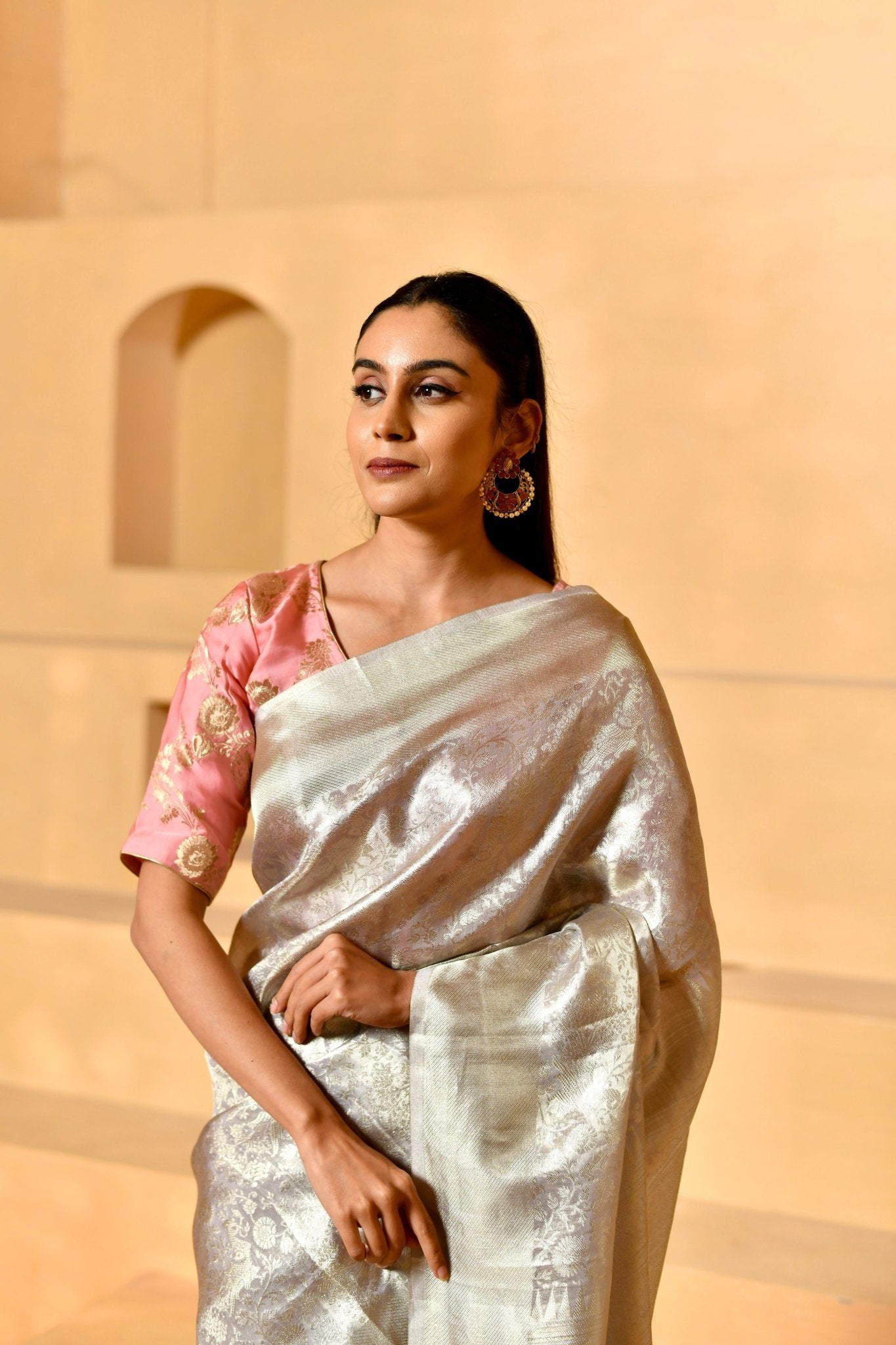 Floral Motifs on Grey Toned Tissue Silk Saree - Banarasiya