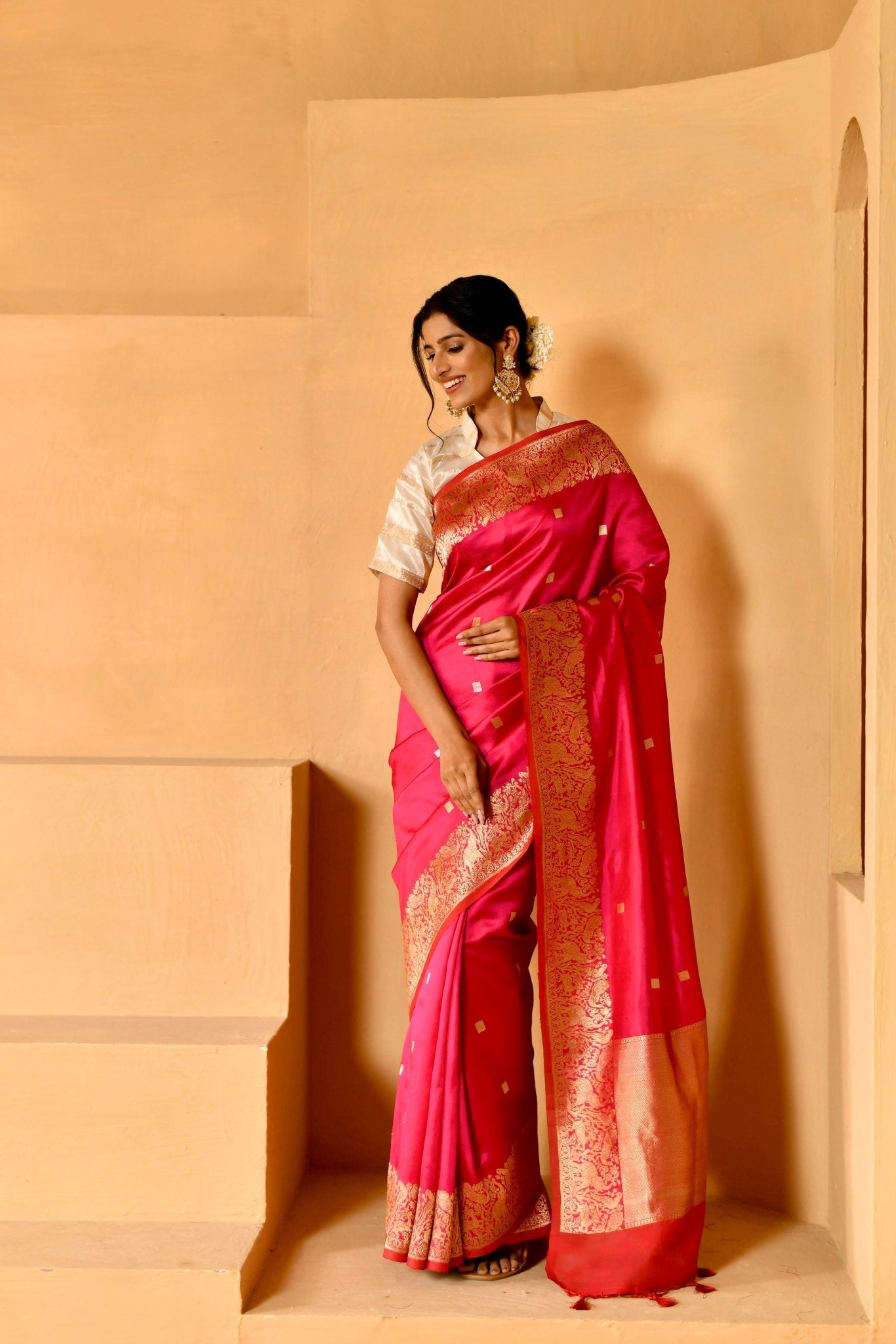 Handwoven Rose Toned Katan Silk Saree - Banarasiya