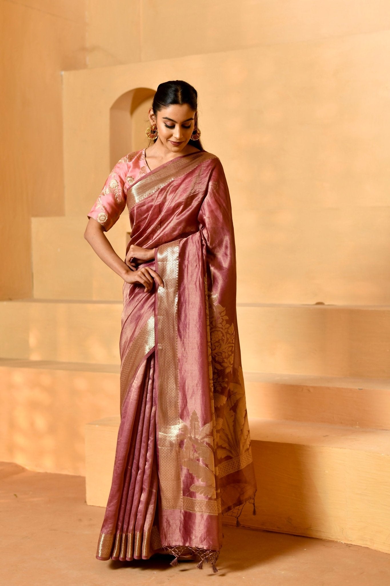 Onion - Pink Tissue Chiniya Silk with Shikargah Pallu - Banarasiya