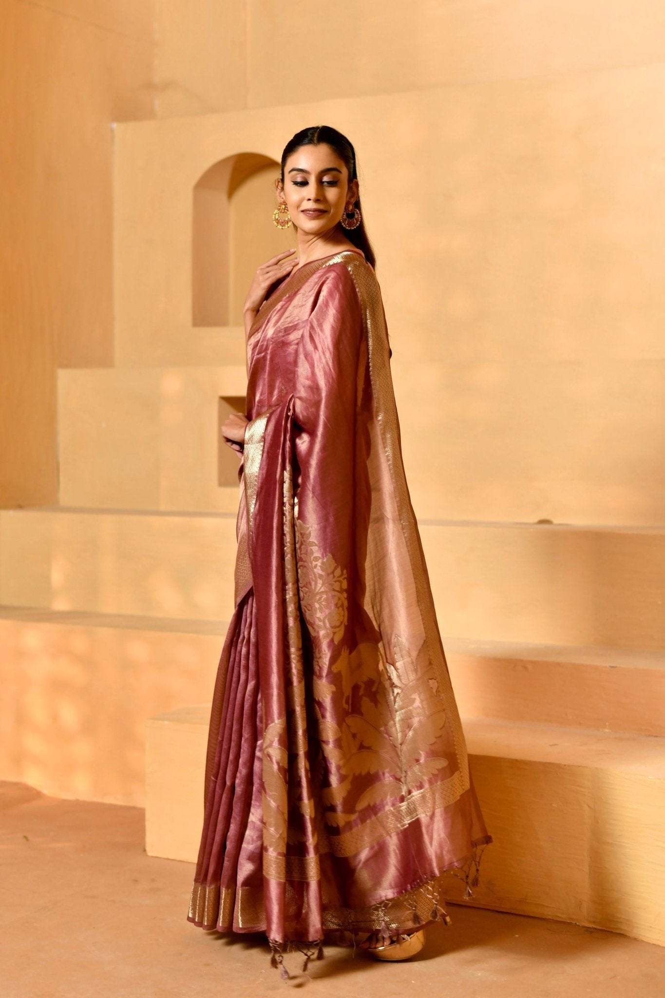 Onion - Pink Tissue Chiniya Silk with Shikargah Pallu - Banarasiya