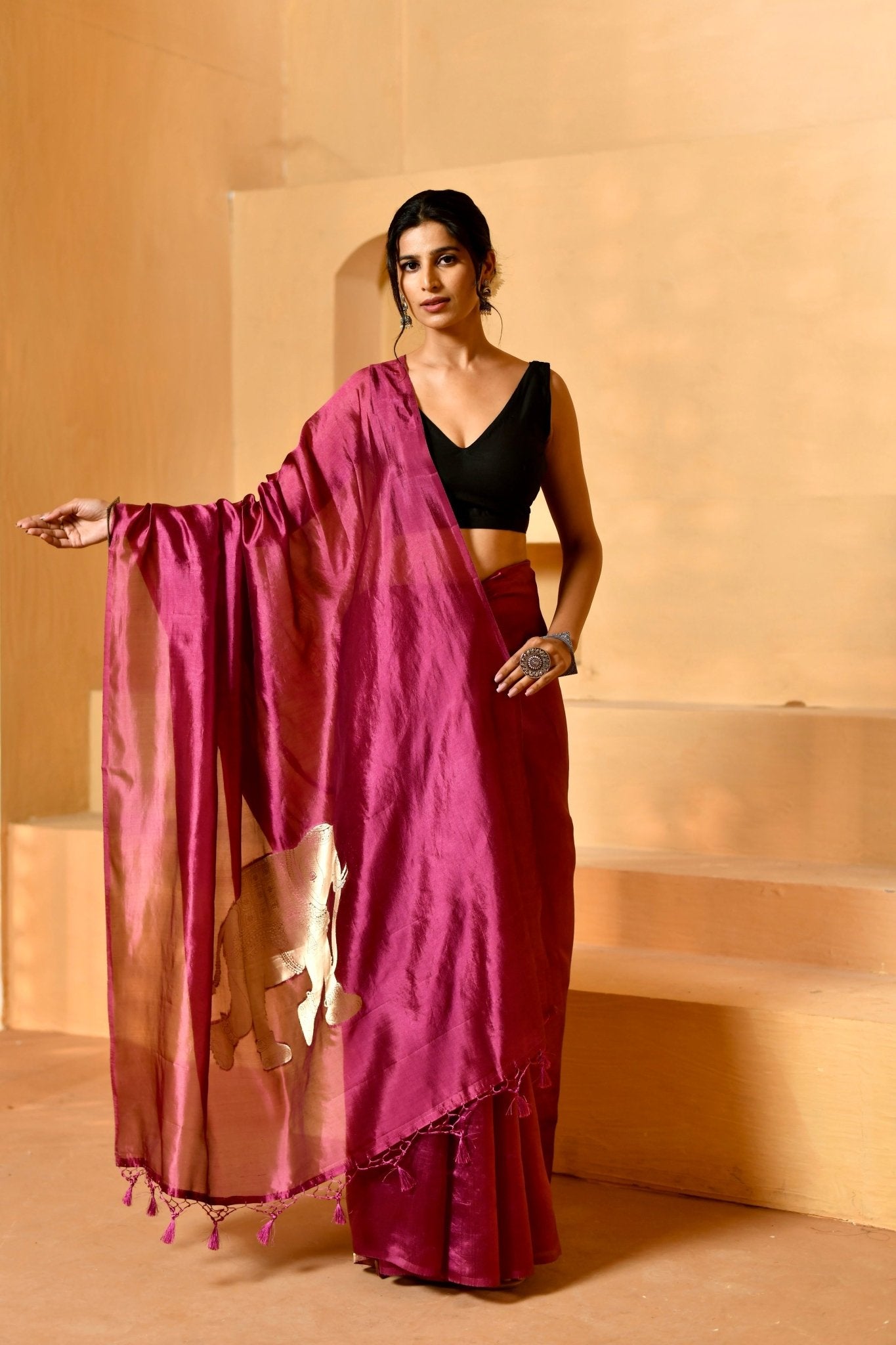 Burgundy Katan Organza Silk with Elephant Motif Pallu - Banarasiya