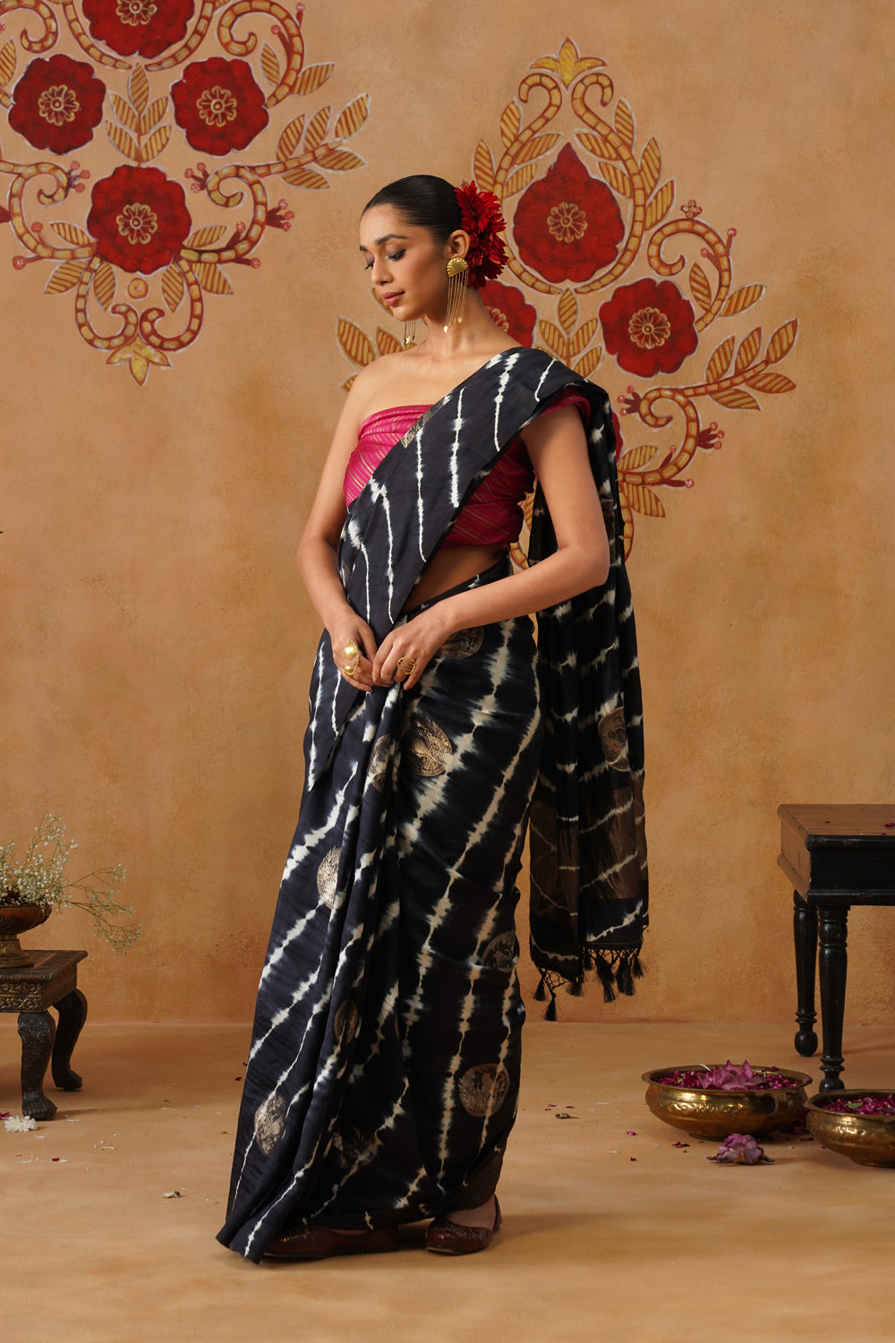 Black Leheriya Silk Saree