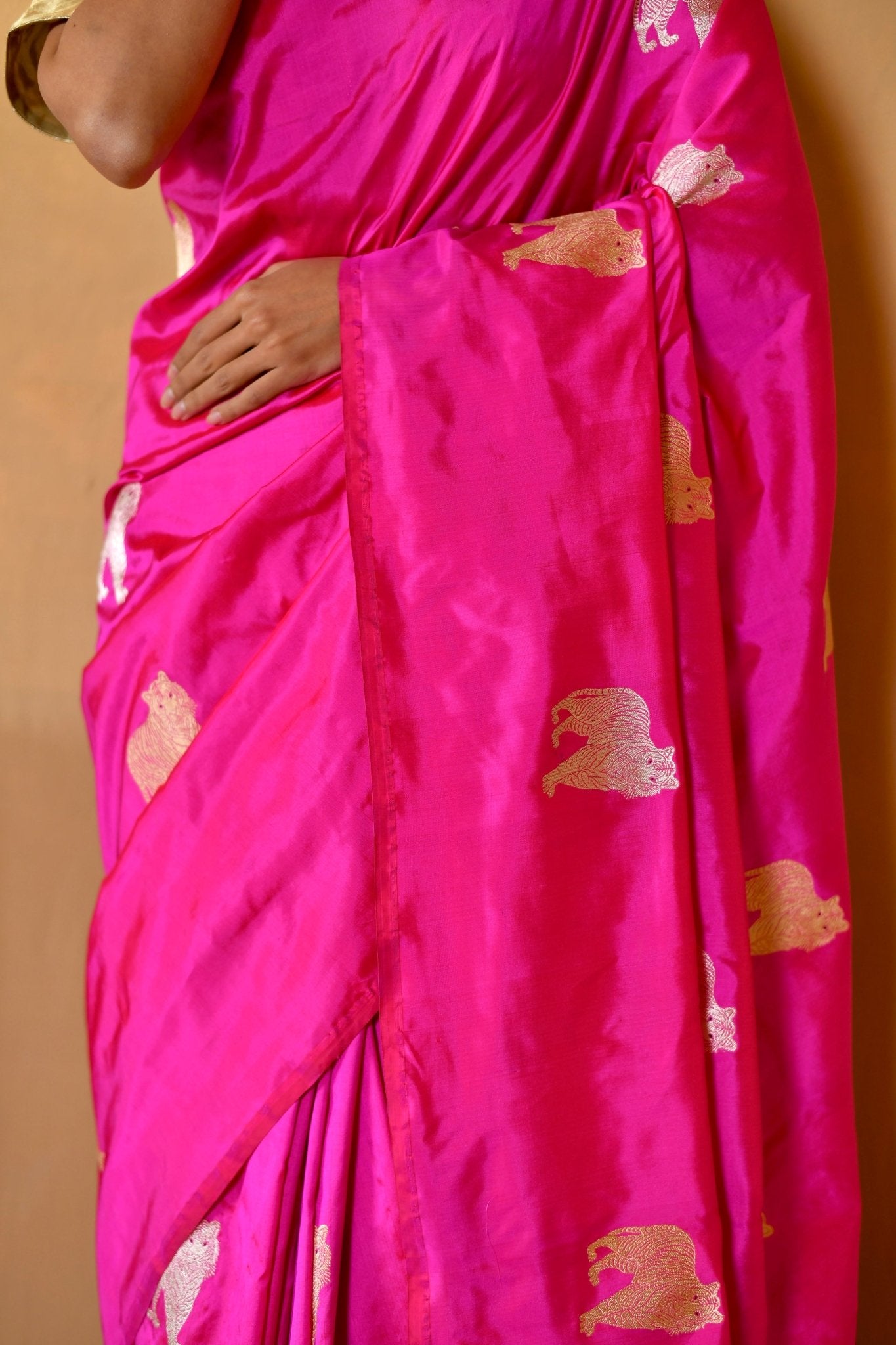 Handwoven Katan Silk in Vivid Pink with Shikargah - Banarasiya