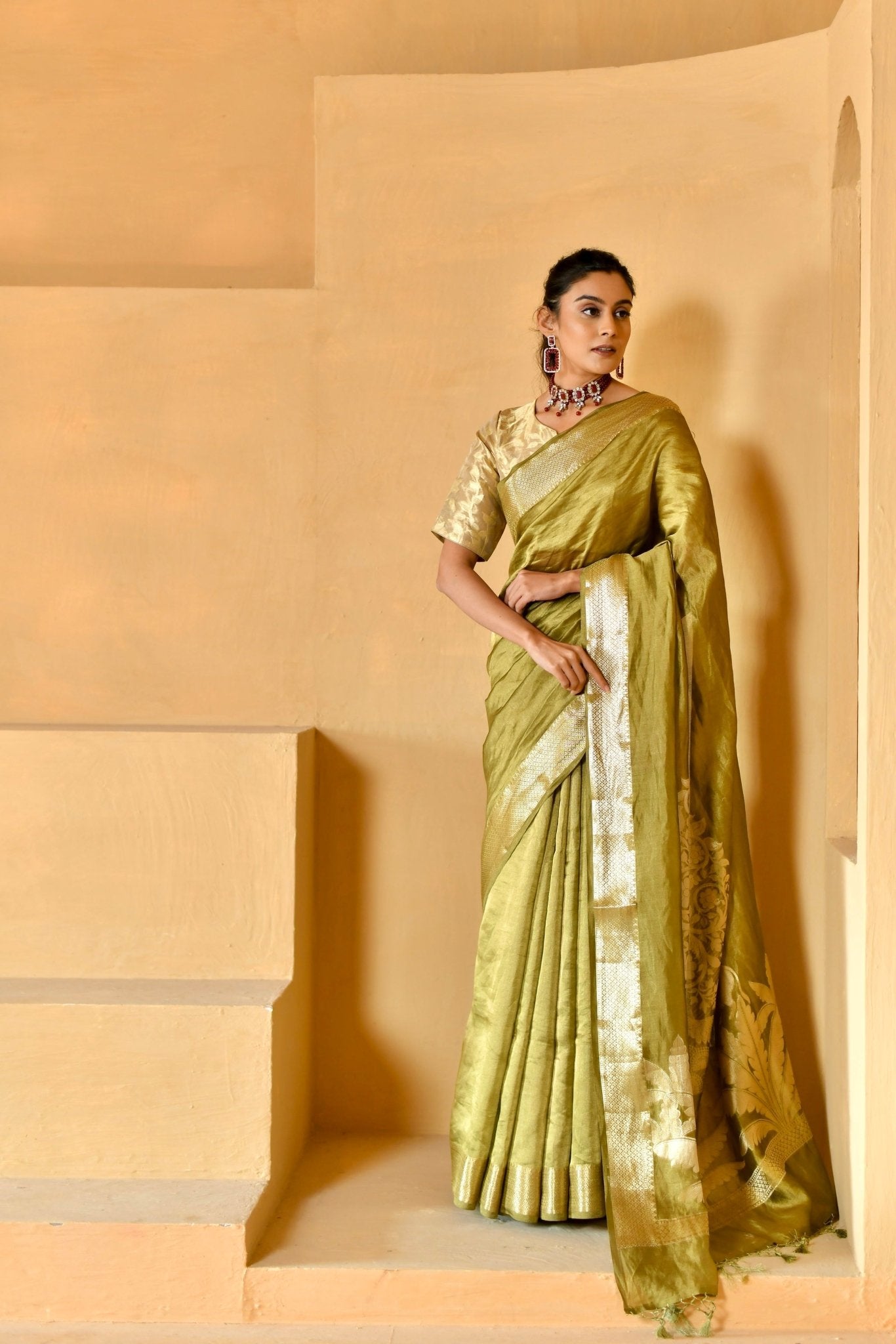 Mehndi - Green Tissue Chiniya Silk with Shikargah Pallu - Banarasiya