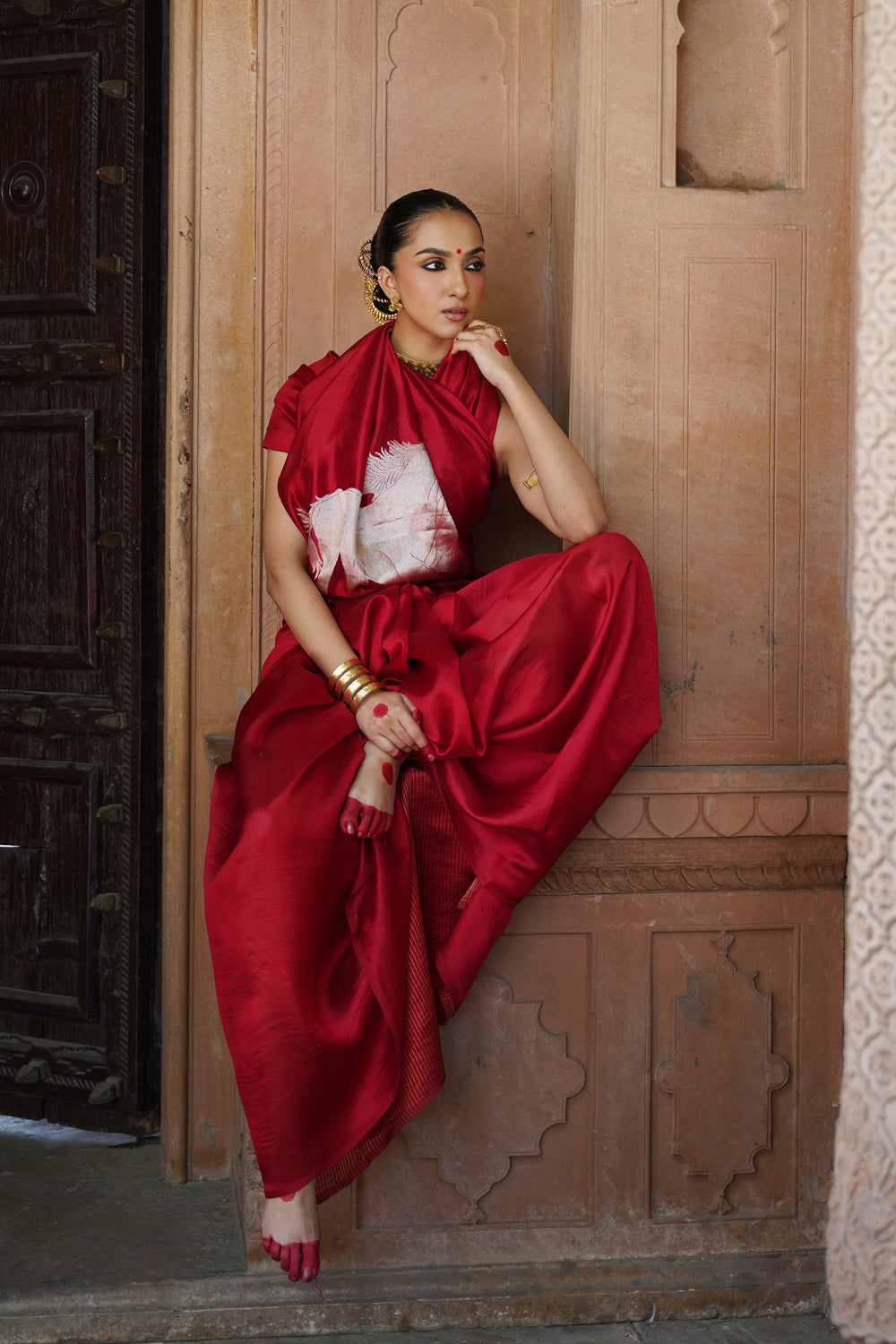 Plain Handwoven Katan Silk Saree with Silver Horse Motif Pallu