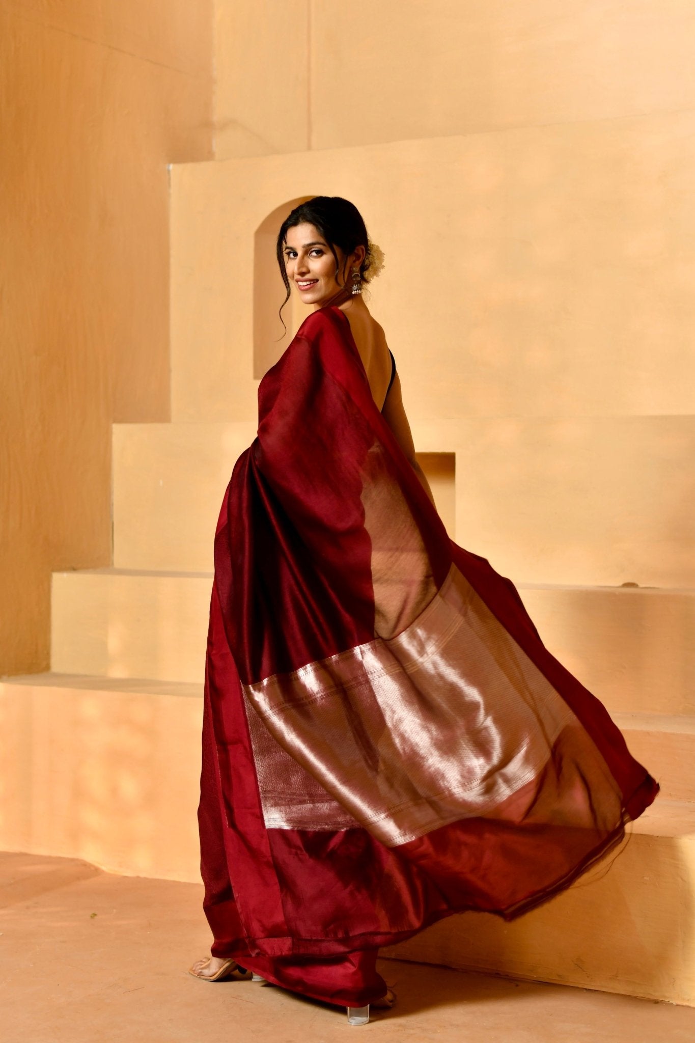 Wine Katan Silk Saree with Intricate Tanchoi Weaves - Banarasiya