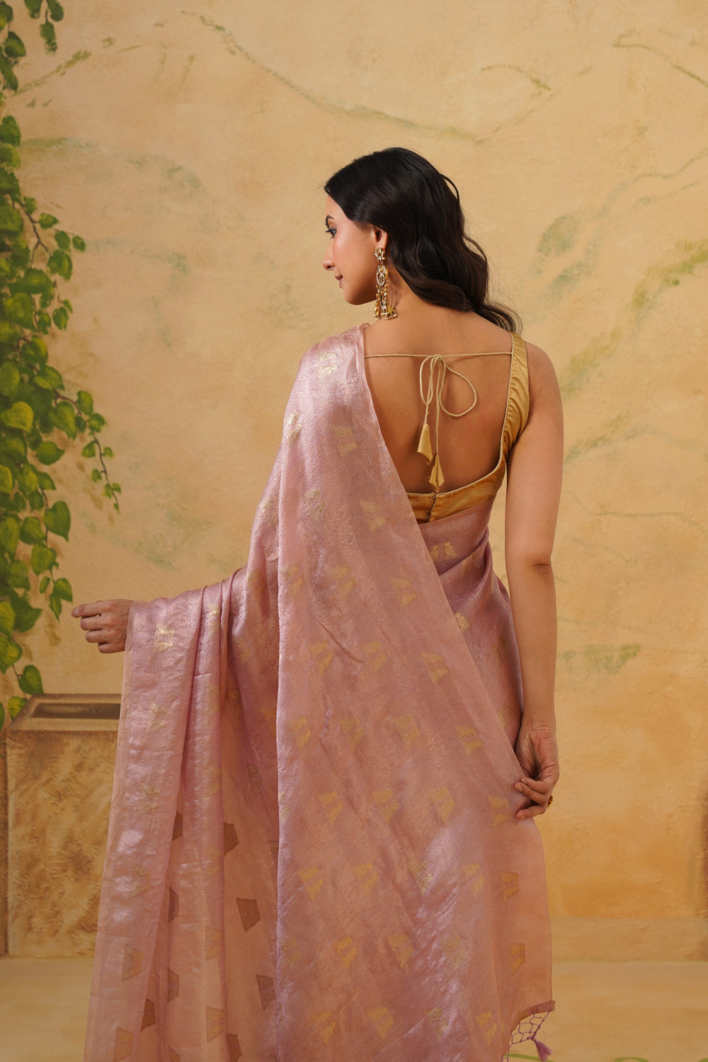 Handwoven Rose Gold Tissue Tanchoi Saree