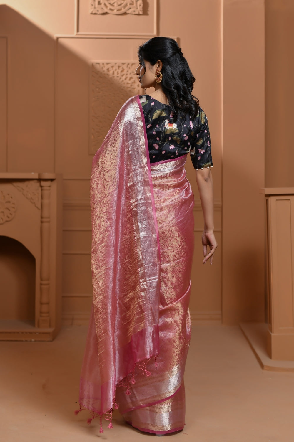 Luminous Pink Tissue Silk Saree with Floral Jaal-Banarasiya