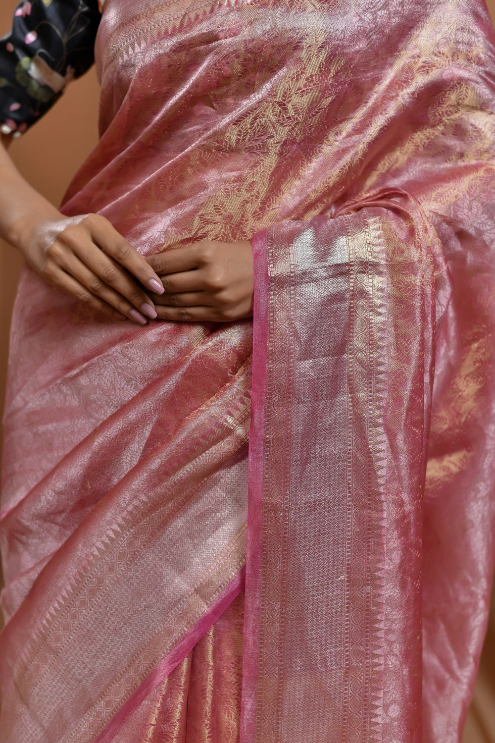 Luminous Pink Tissue Silk Saree with Floral Jaal-Banarasiya