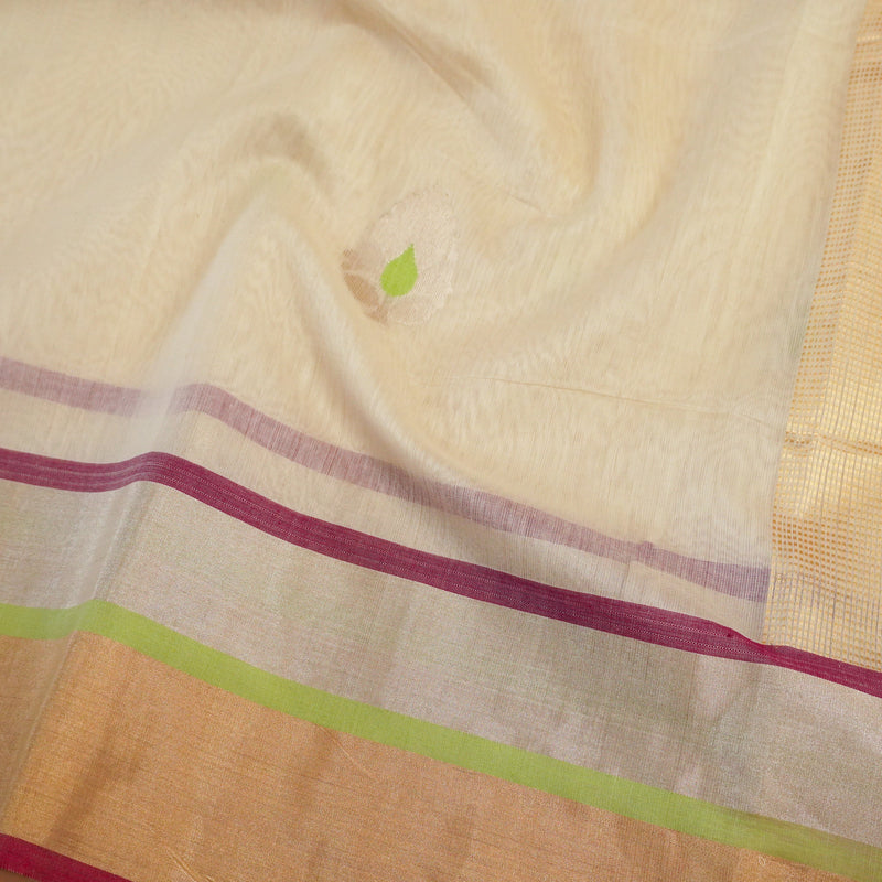 Off White Color Pure Handloom Cotton Saree-Banarasiya
